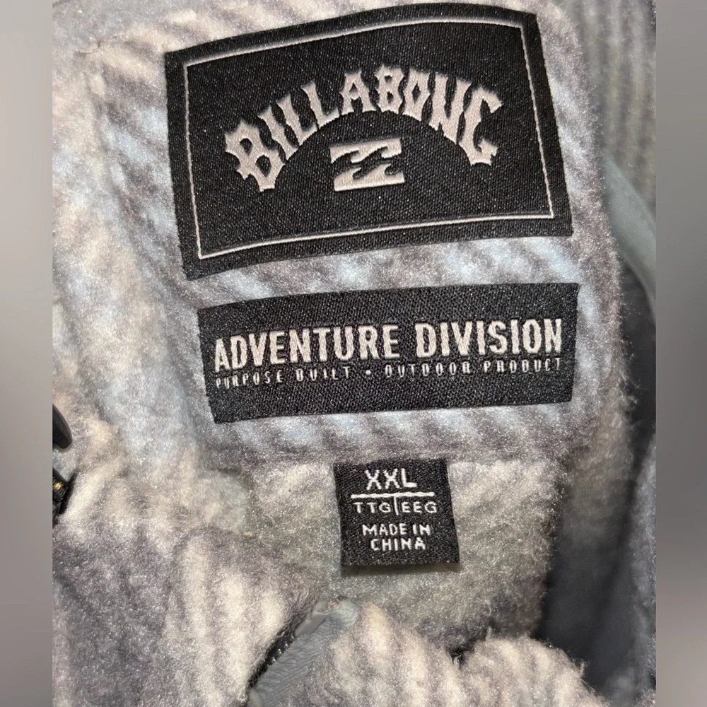 Billabong Men's Gray and Cream Zip Up Pullover/Fleece - Picture 4 of 5